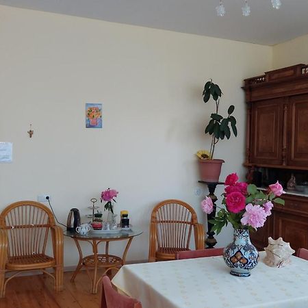 Guesthouse "Door" In Sighnaghi Exterior foto