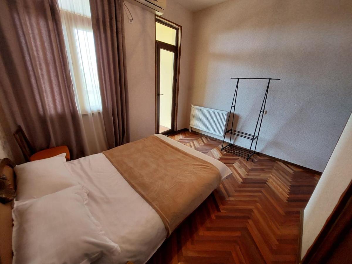 Guesthouse "Door" In Sighnaghi Exterior foto